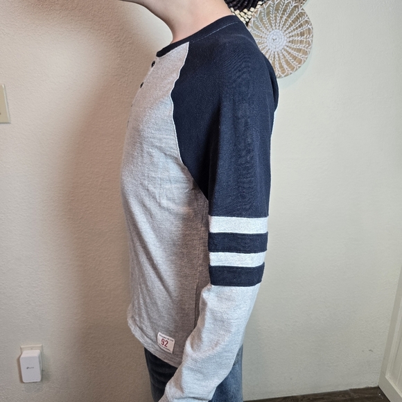 Abercrombie Fitch Shirt Mens Lge  Gray  Long Stripe Sleeve Athletic Dept Heavy - Picture 4 of 10
